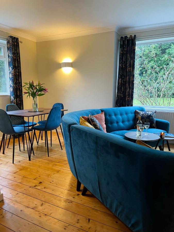 Kist Accommodates - Stylish Headingley Apartment - Parking - 500 Mps Wifi Meanwood Exterior photo