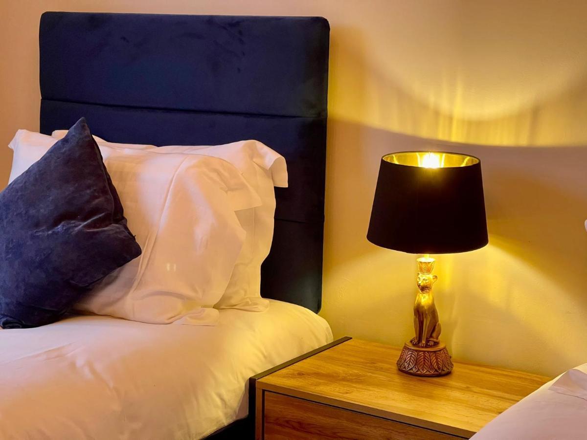 Kist Accommodates - Stylish Headingley Apartment - Parking - 500 Mps Wifi Meanwood Exterior photo