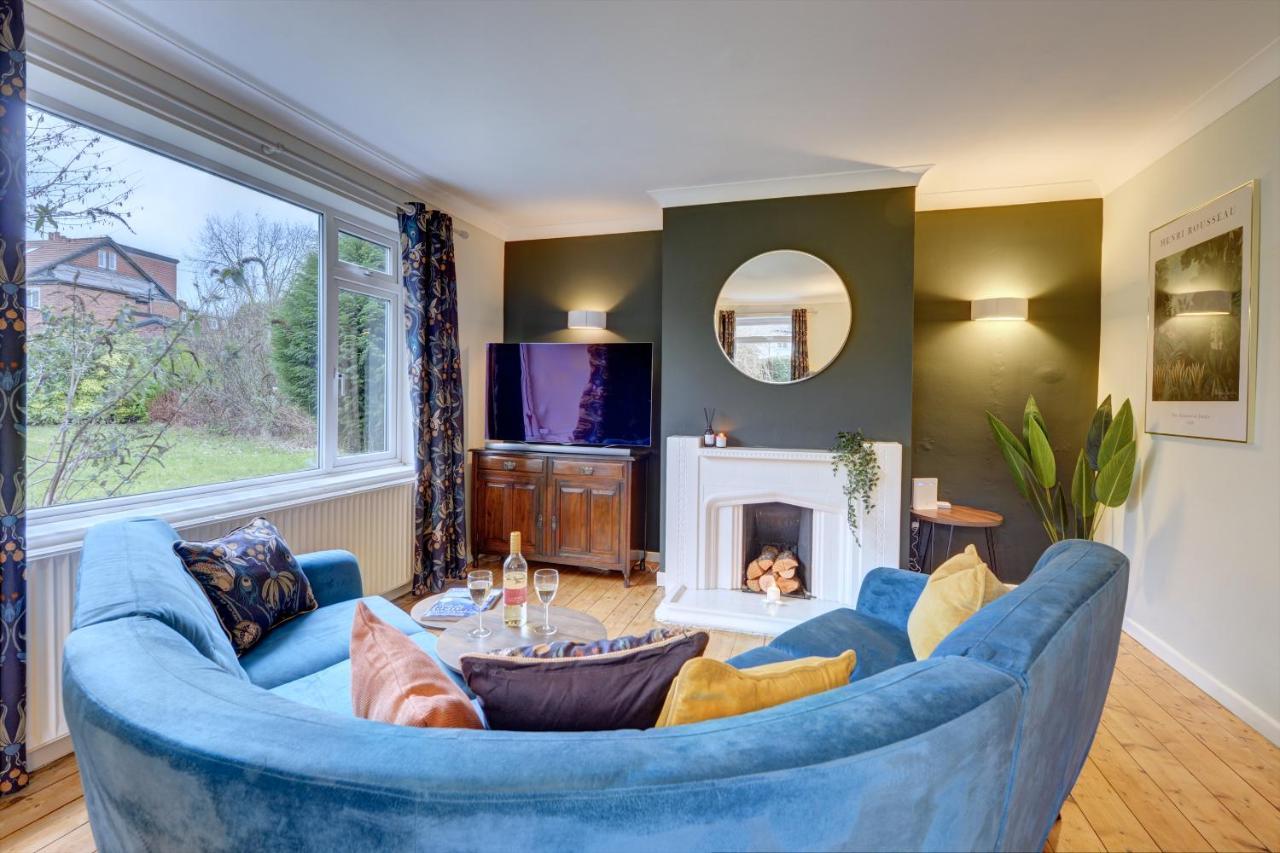 Kist Accommodates - Stylish Headingley Apartment - Parking - 500 Mps Wifi Meanwood Exterior photo