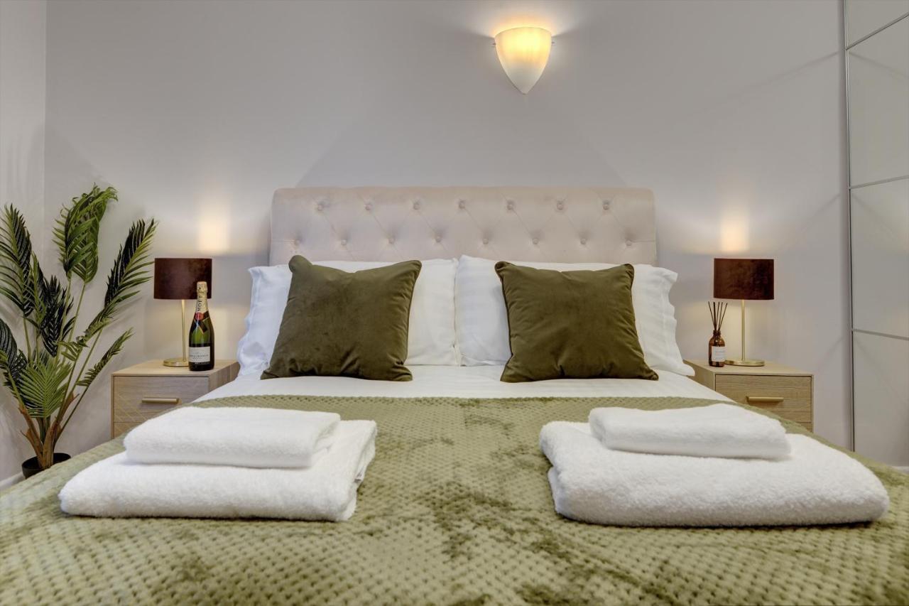 Kist Accommodates - Stylish Headingley Apartment - Parking - 500 Mps Wifi Meanwood Exterior photo